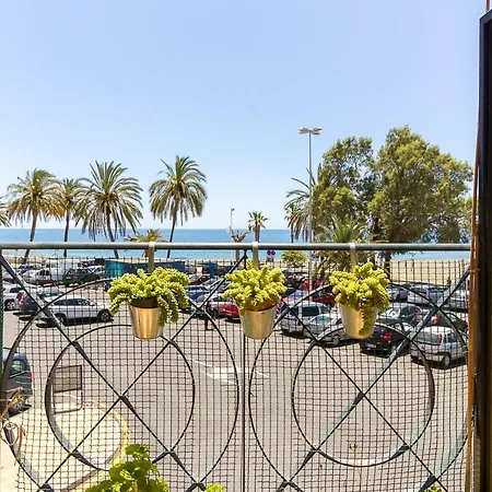 Soek Pedregalejo Seafront Holidays Homes * Málaga