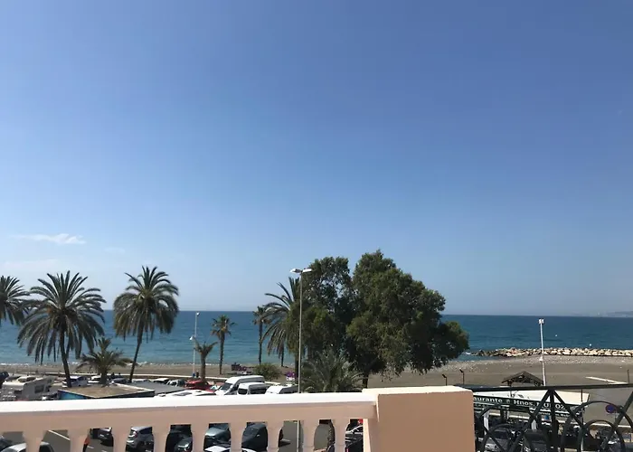 Soek Pedregalejo Seafront Holidays Homes Apartament *
