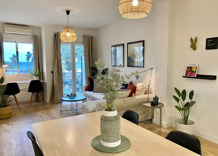 Soek Pedregalejo Seafront Holidays Homes * Malaga